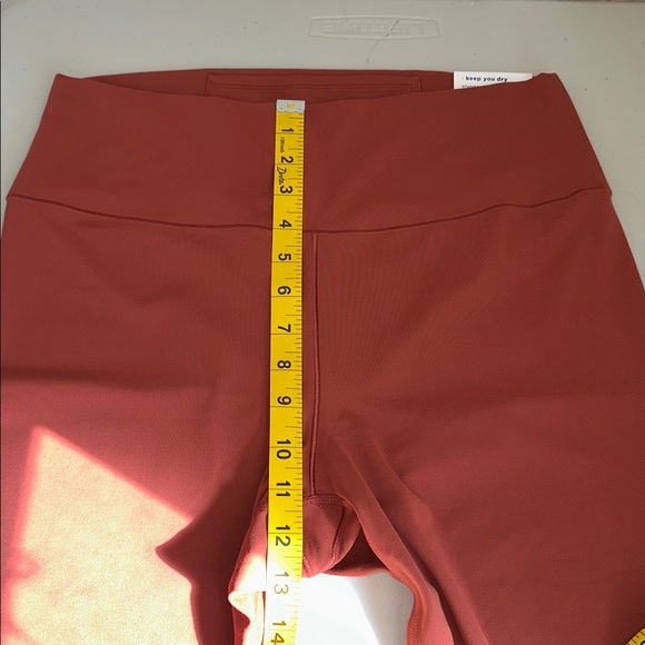 Women's High-Waisted Old Navy Rust Red Pants/Leggings. - Picture 9 of 16